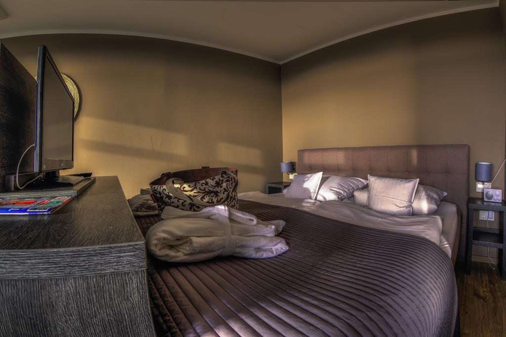 Romantik Seehotel Eichenhain Neustadt in Holstein Esterno foto